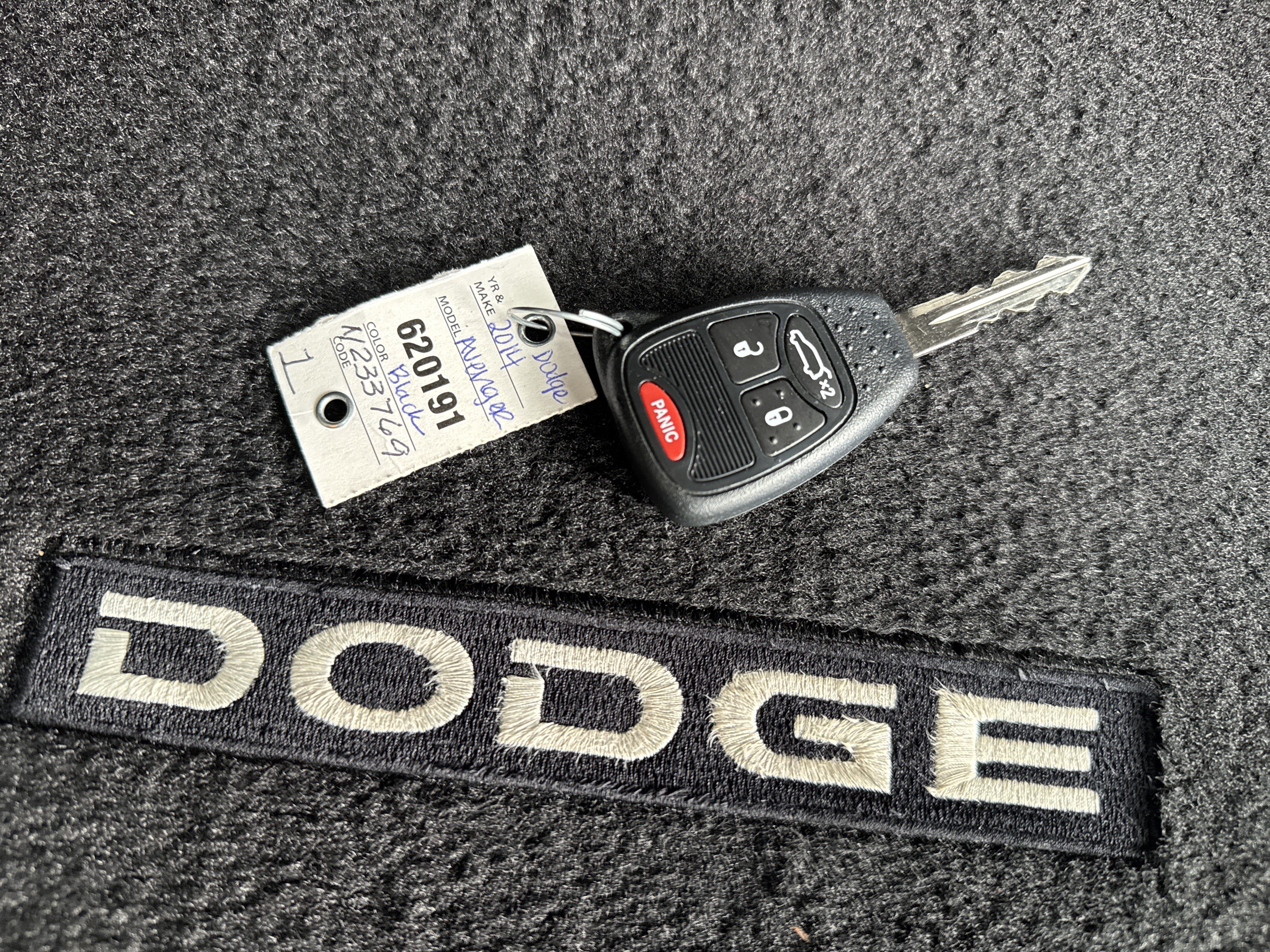 Used 2014 Dodge Avenger SE FWD image 23