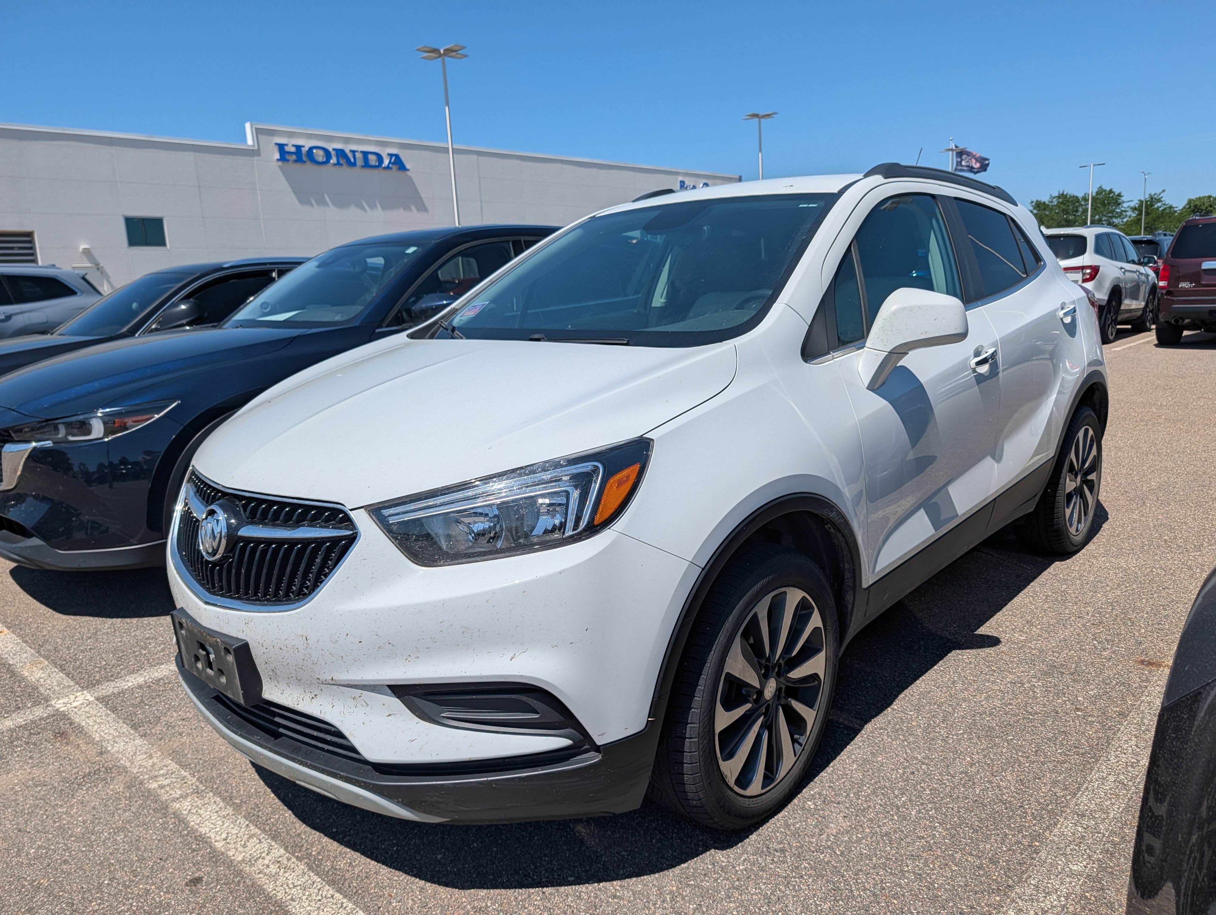 Used 2022 Buick Encore Preferred w/ Safety Package AWD/4WD image 2