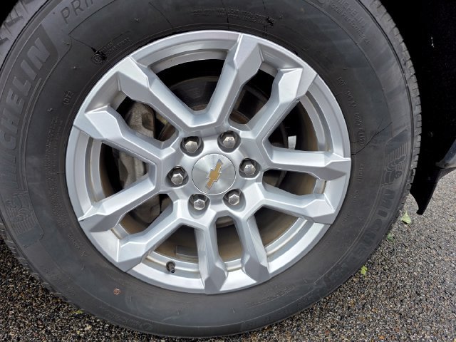 Used 2023 Chevrolet Silverado 1500 LT AWD/4WD image 8