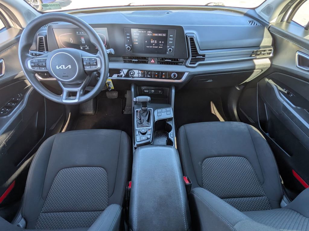 Used 2023 Kia Sportage LX image 27