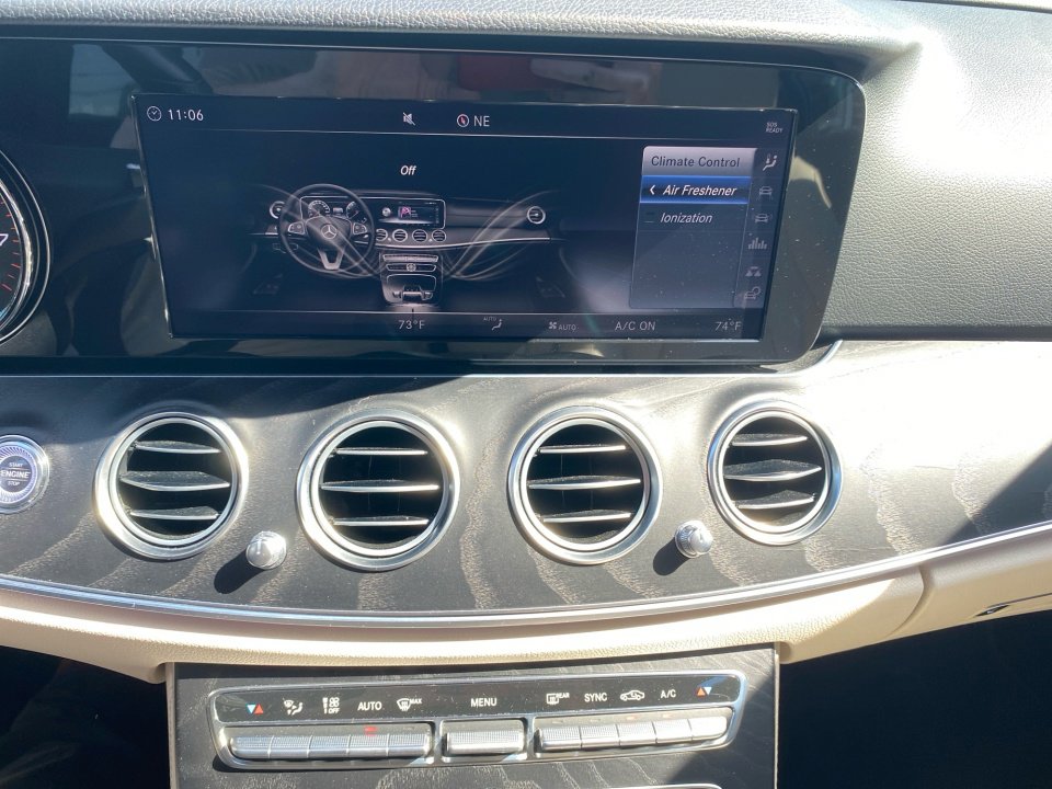 Used 2018 Mercedes-Benz E 300 image 18