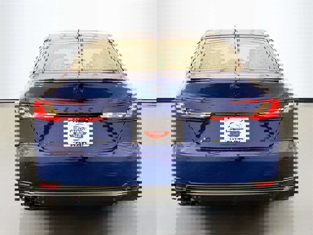 New 2026 Toyota Camry SE image 5