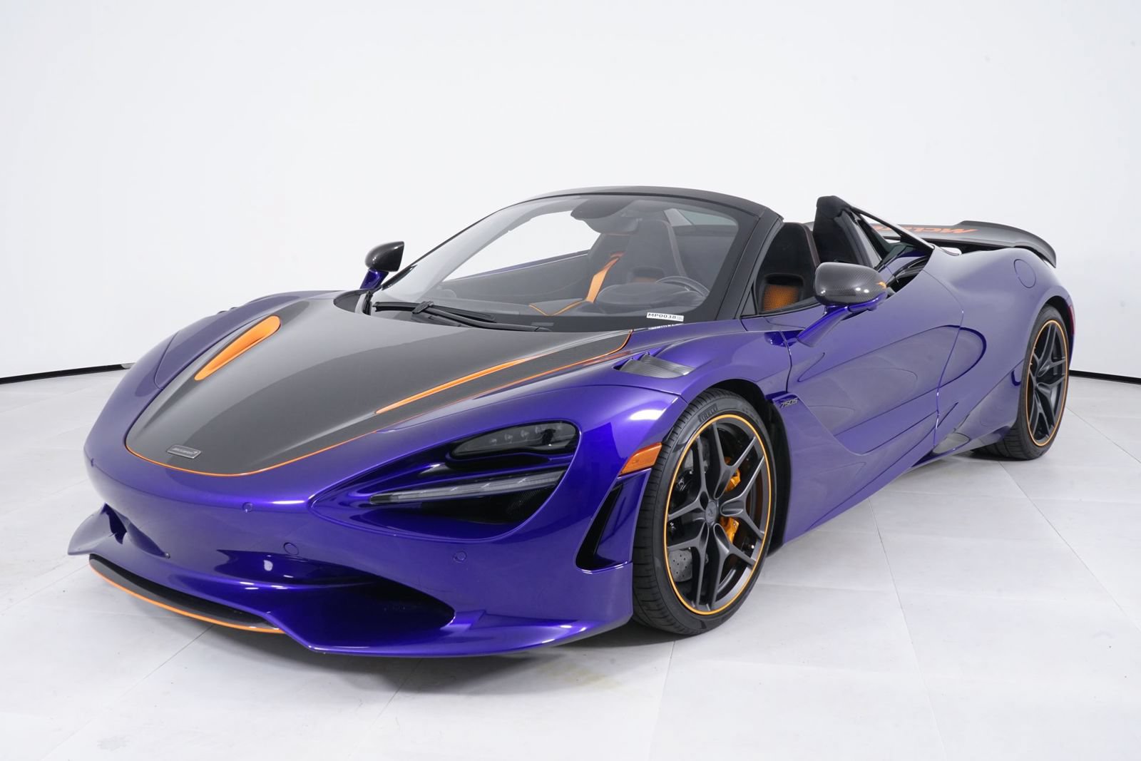 Used 2025 McLaren 750S Spider RWD image 11