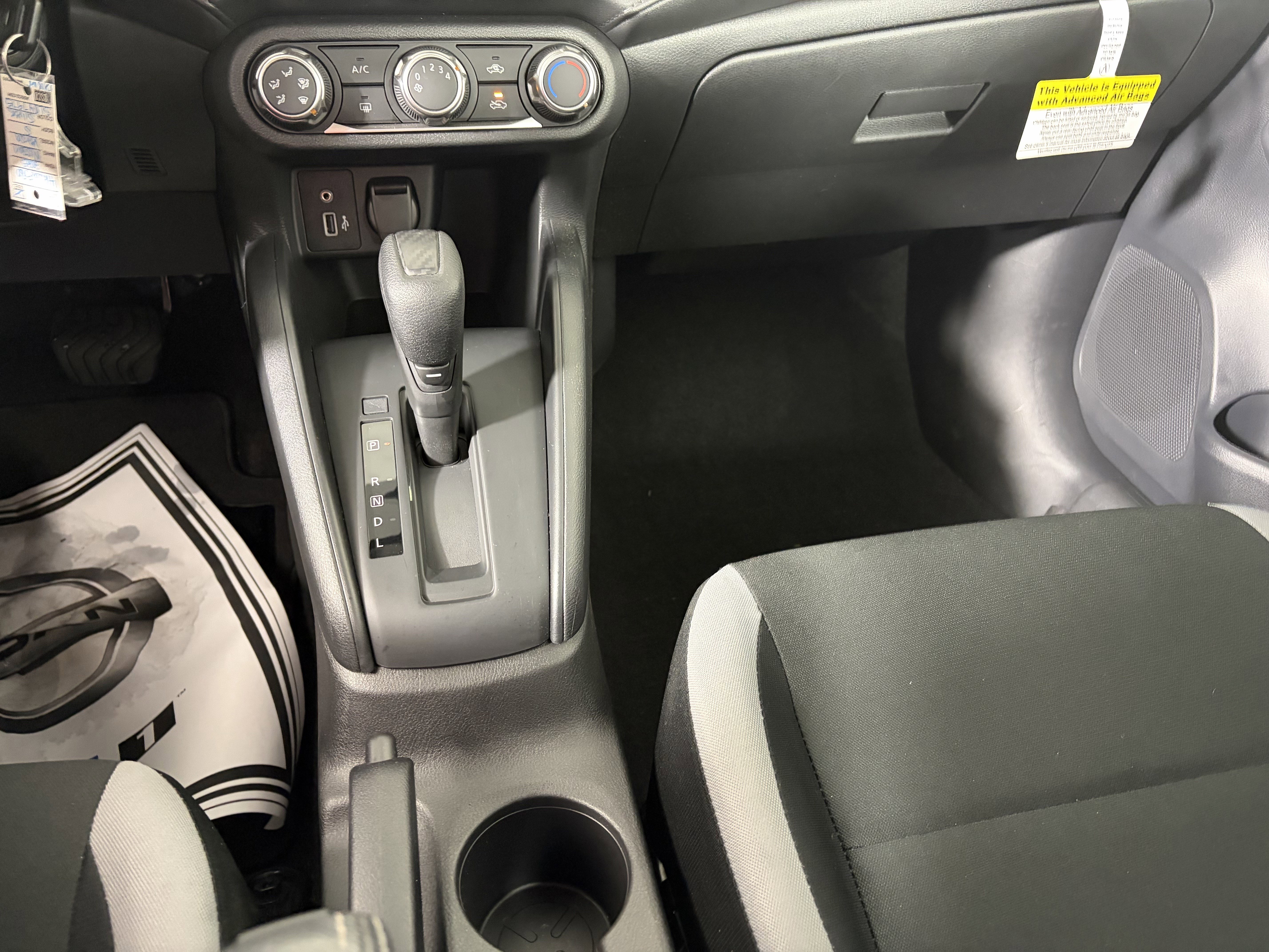 Used 2025 Nissan Versa S w/ Electronics Package FWD image 30