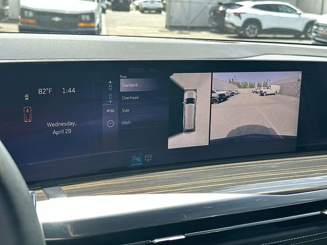 Used 2025 Cadillac Escalade ESV Premium Luxury AWD/4WD image 14