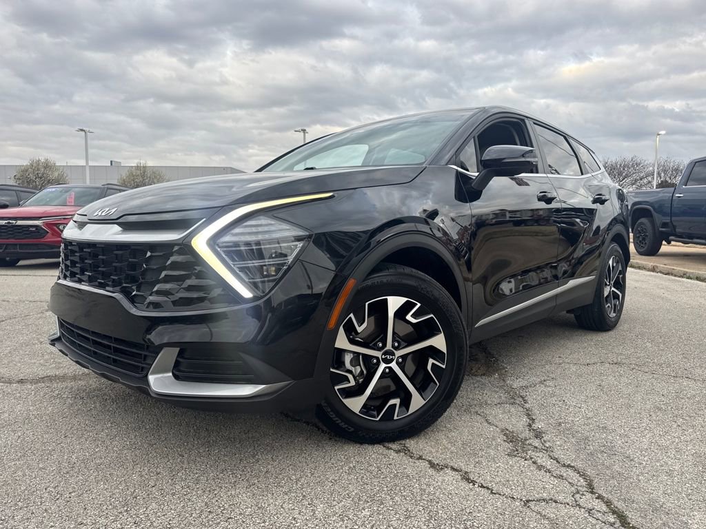 Used 2024 Kia Sportage EX image 1