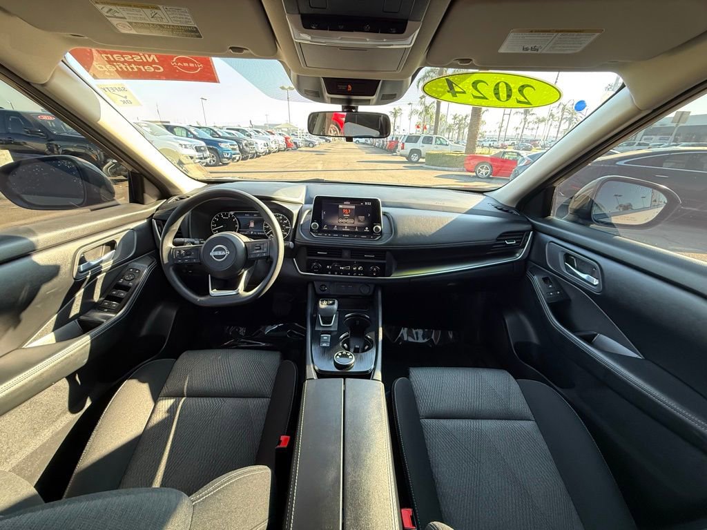 Certified 2024 Nissan Rogue SV image 15