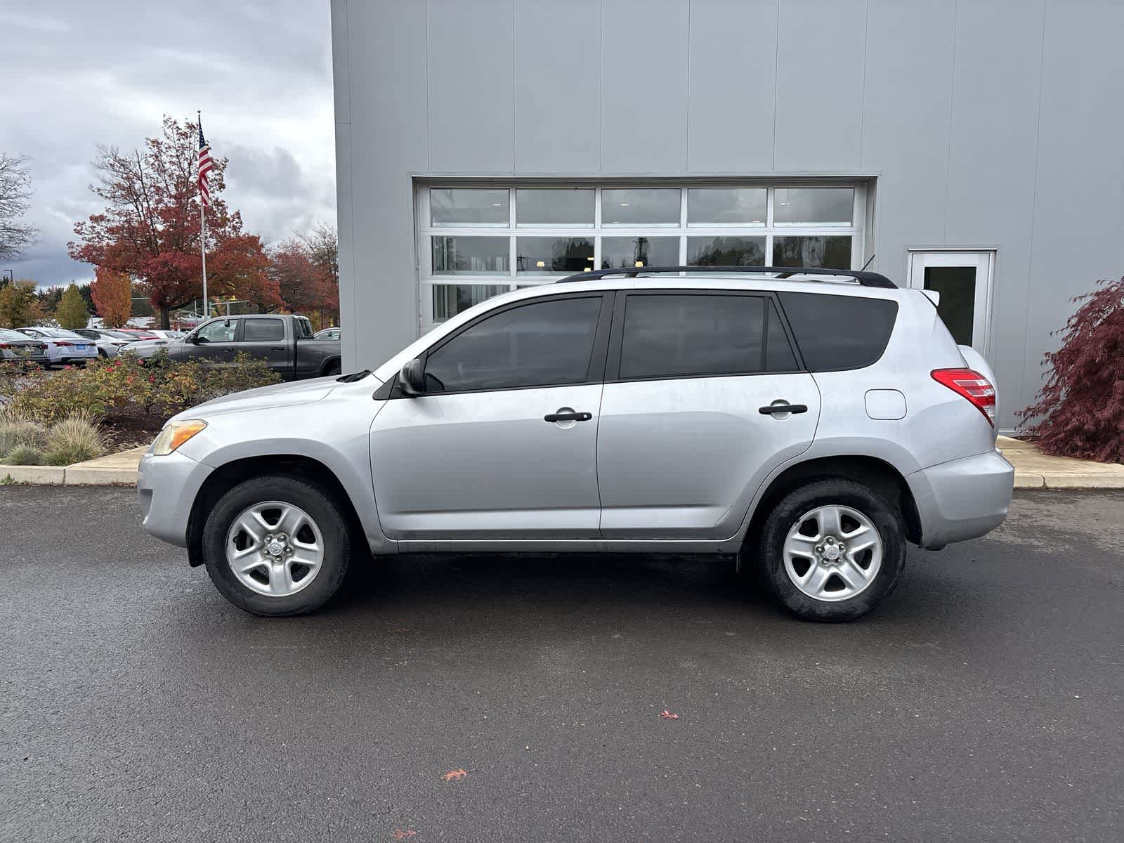 Used 2011 Toyota RAV4 2WD w/ Base L4 Extra Value Pkg image 2