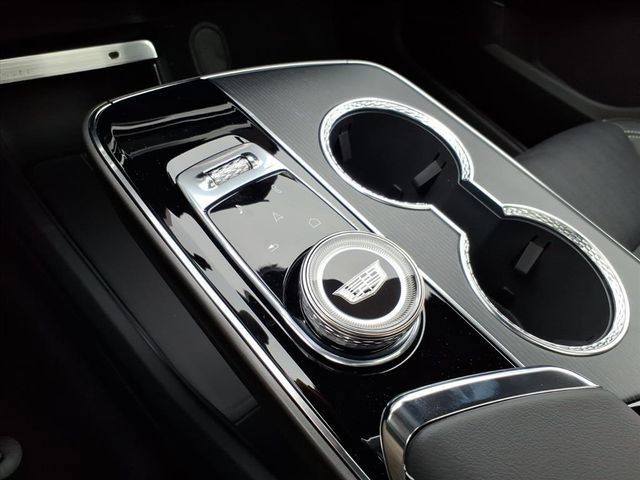 New 2026 Cadillac Lyriq Luxury w/ LPO, Floor Liner Package RWD image 32