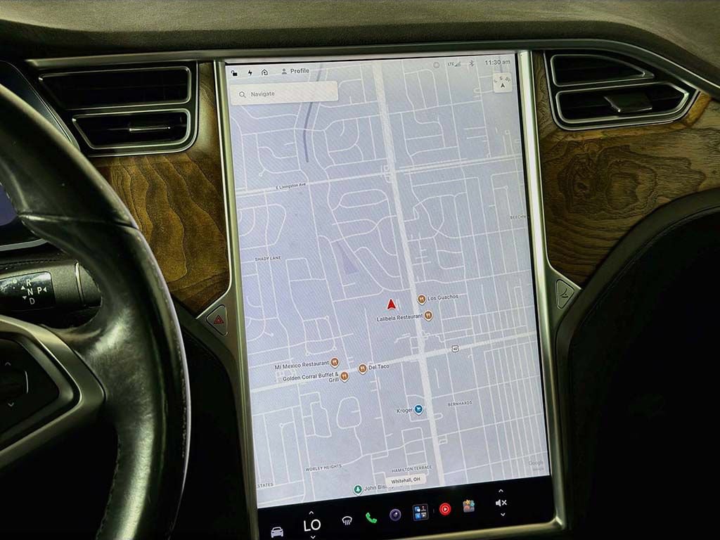 Used 2017 Tesla Model X 90D AWD/4WD image 35