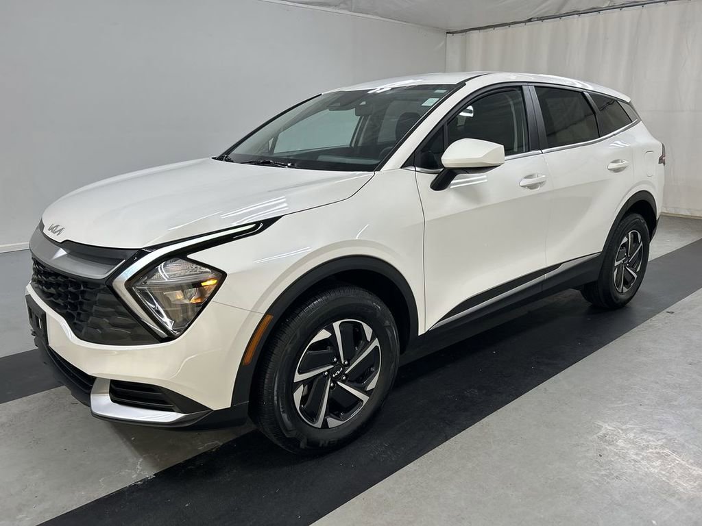 Certified 2023 Kia Sportage LX image 5