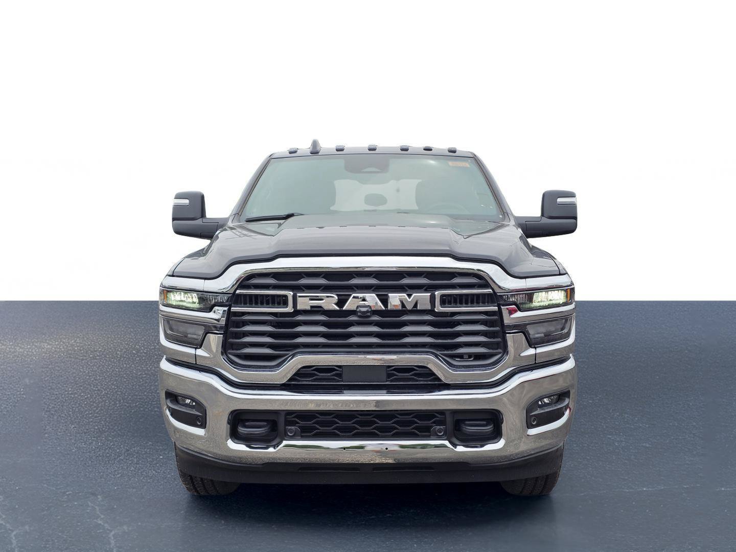 New 2026 RAM 2500 Tradesman AWD/4WD image 2
