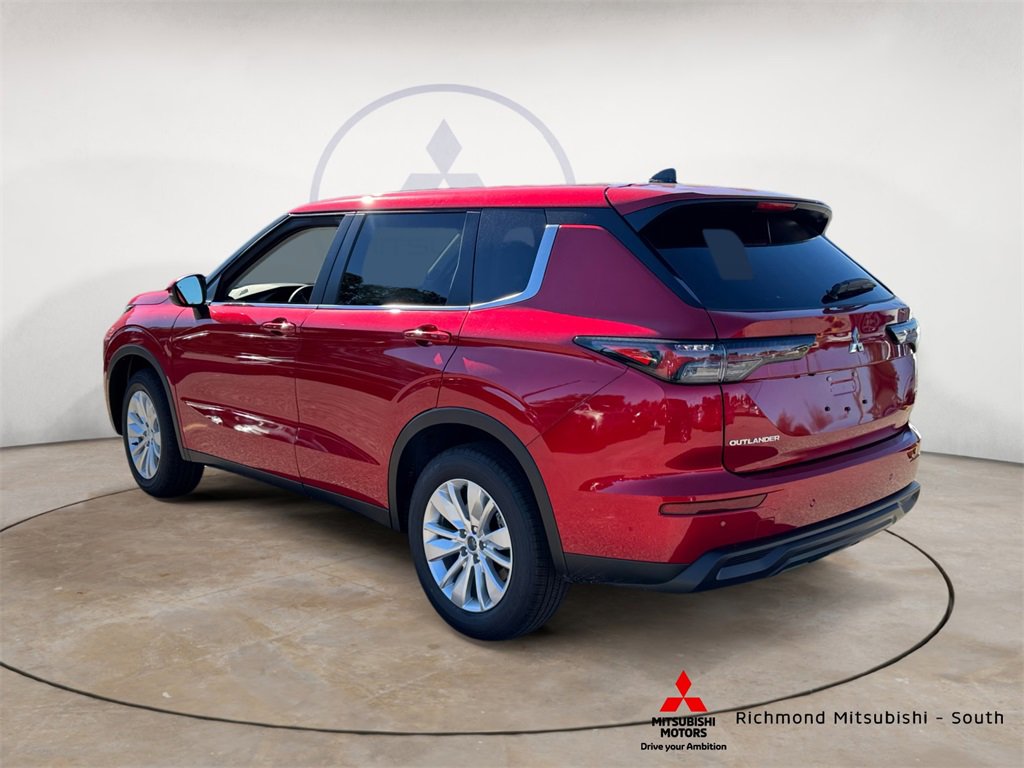 New 2025 Mitsubishi Outlander ES image 5
