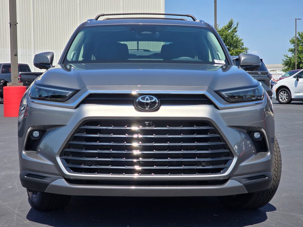 New 2026 Toyota Grand Highlander AWD image 3