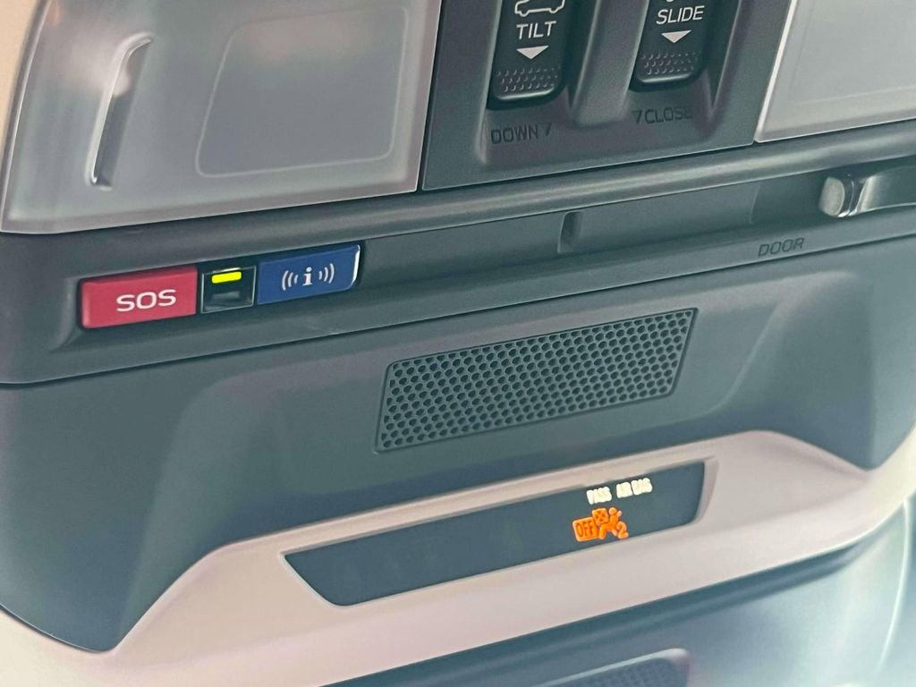 Used 2025 Subaru Forester Premium image 14