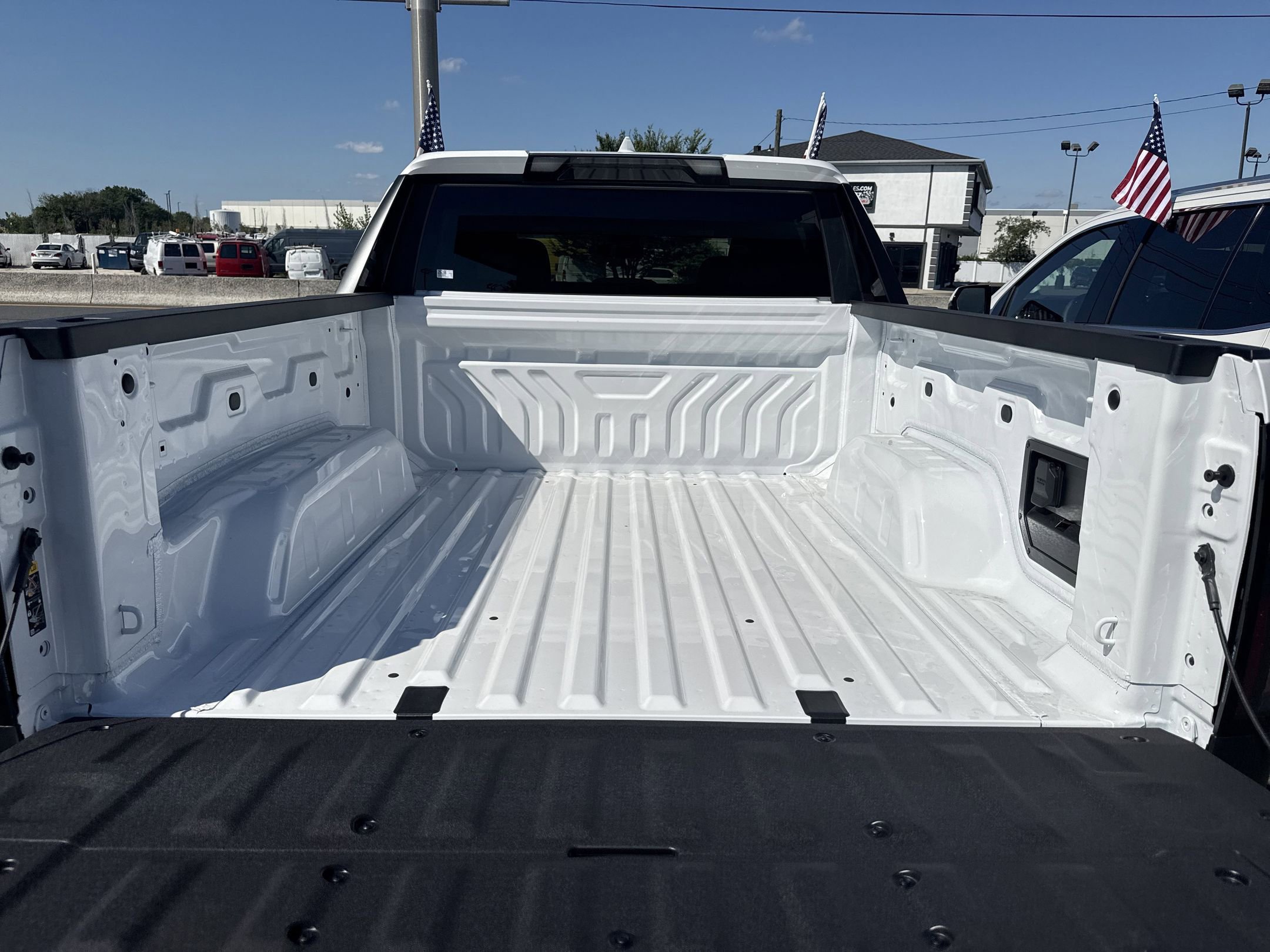 New 2026 GMC Sierra EV Elevation image 31