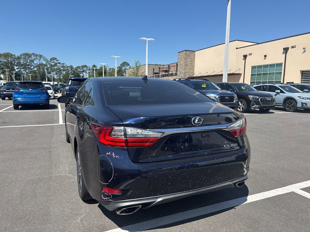 Used 2018 Lexus ES 350 w/ Navigation System Package FWD image 3