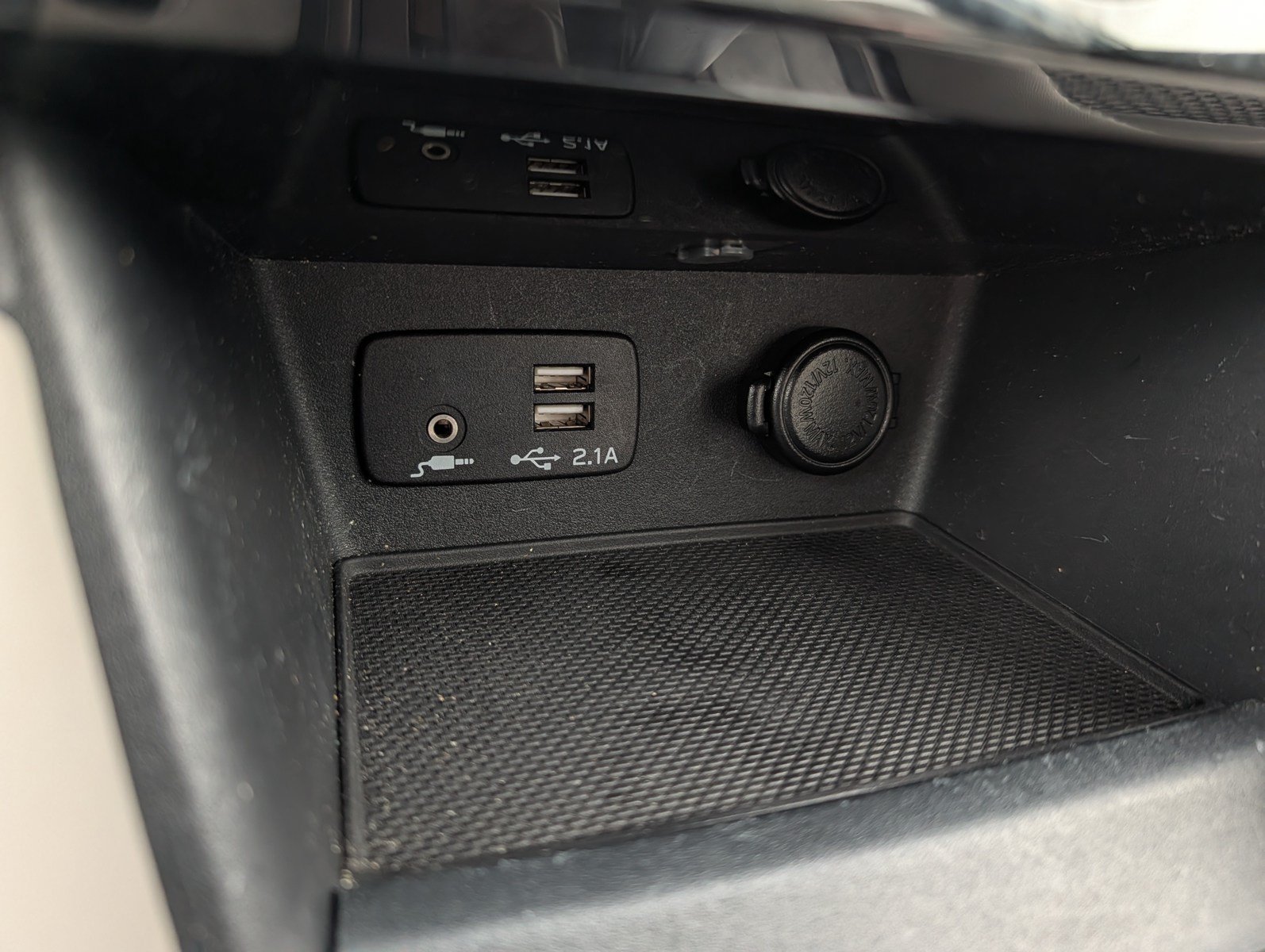 Used 2024 Subaru Forester Premium AWD/4WD image 36
