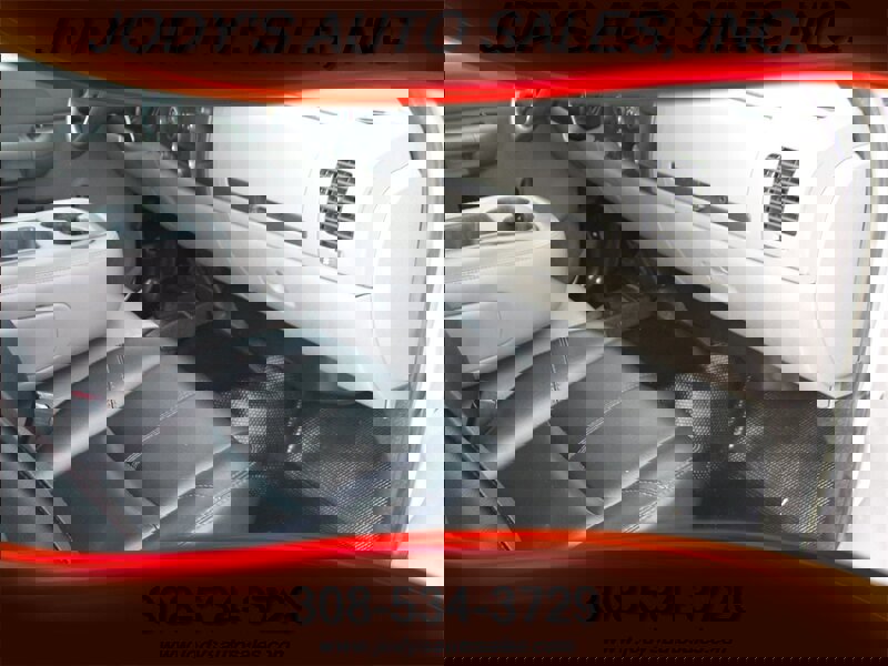 Used 2008 Chevrolet Silverado 3500 W/T image 14