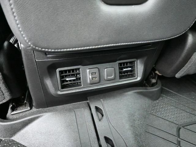 Used 2021 Chevrolet Silverado 1500 RST image 26