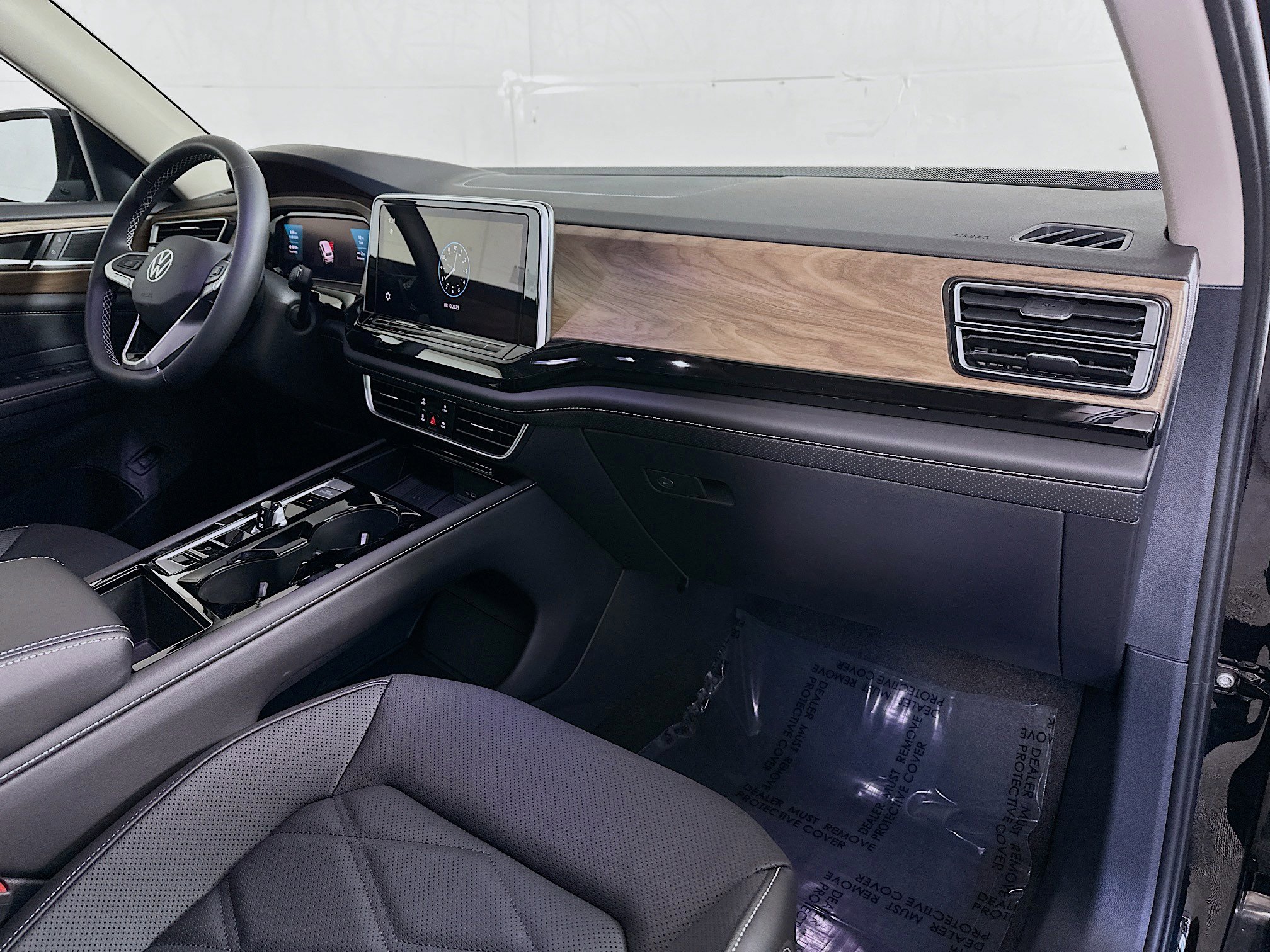 New 2026 Volkswagen Atlas SE image 29