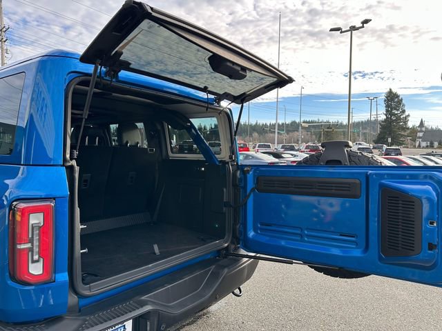 Used 2025 Ford Bronco Badlands image 24