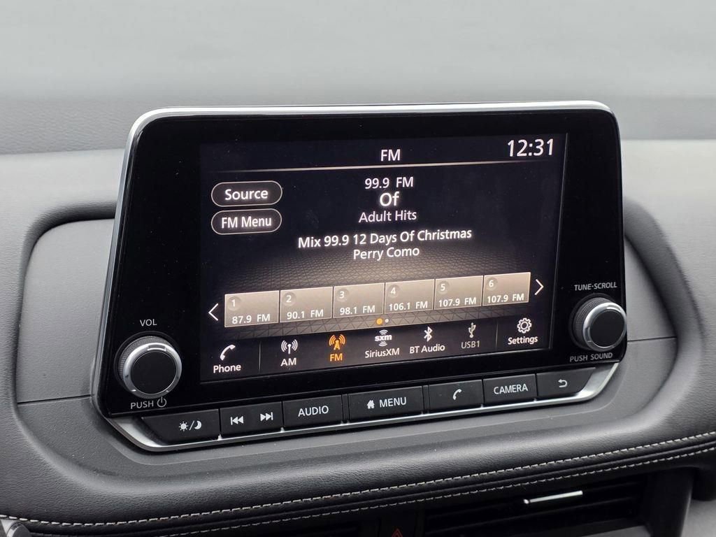 Used 2024 Nissan Rogue SV FWD image 13