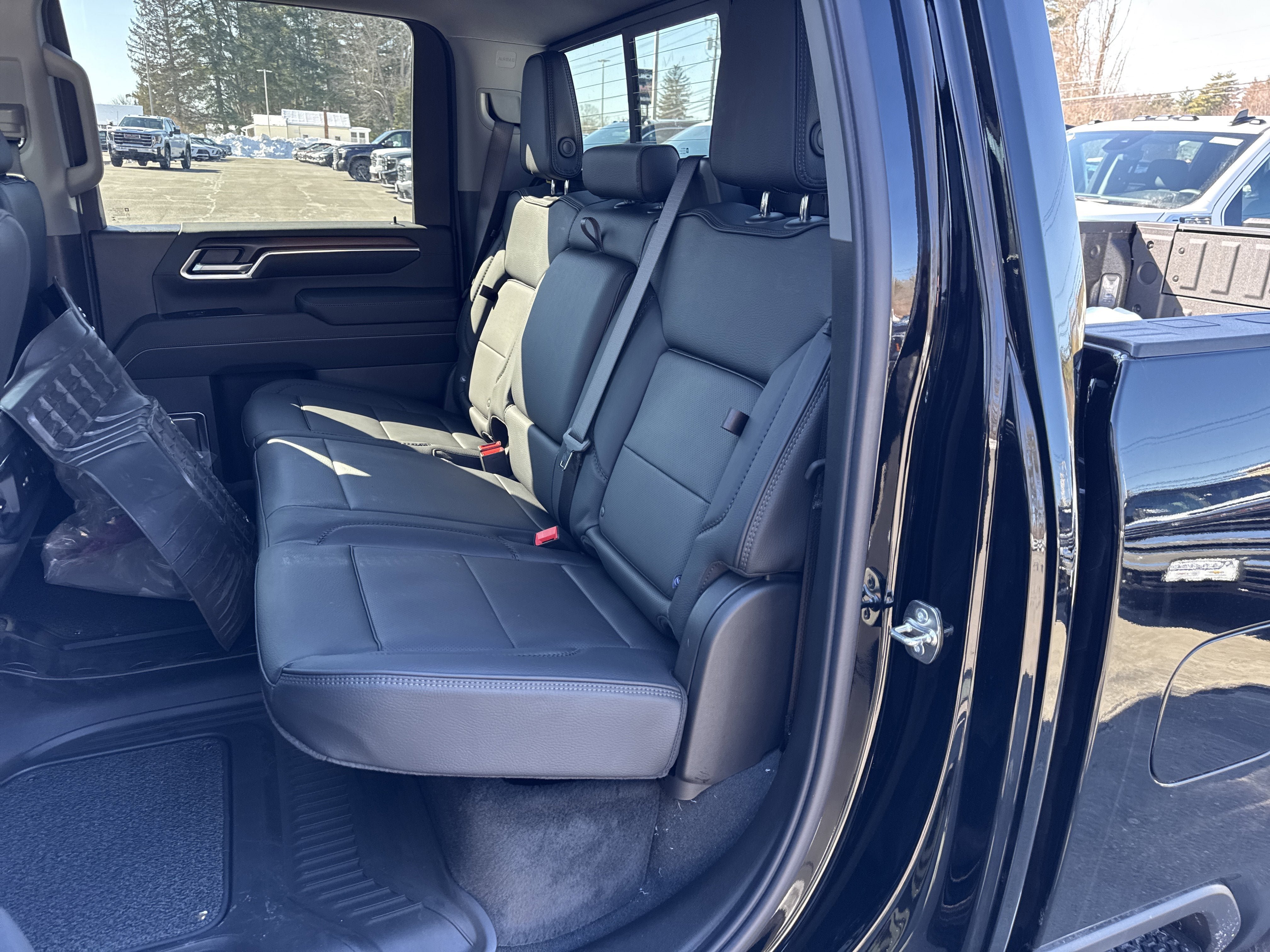 New 2026 GMC Sierra 2500 Denali w/ Denali Reserve Package AWD/4WD image 13