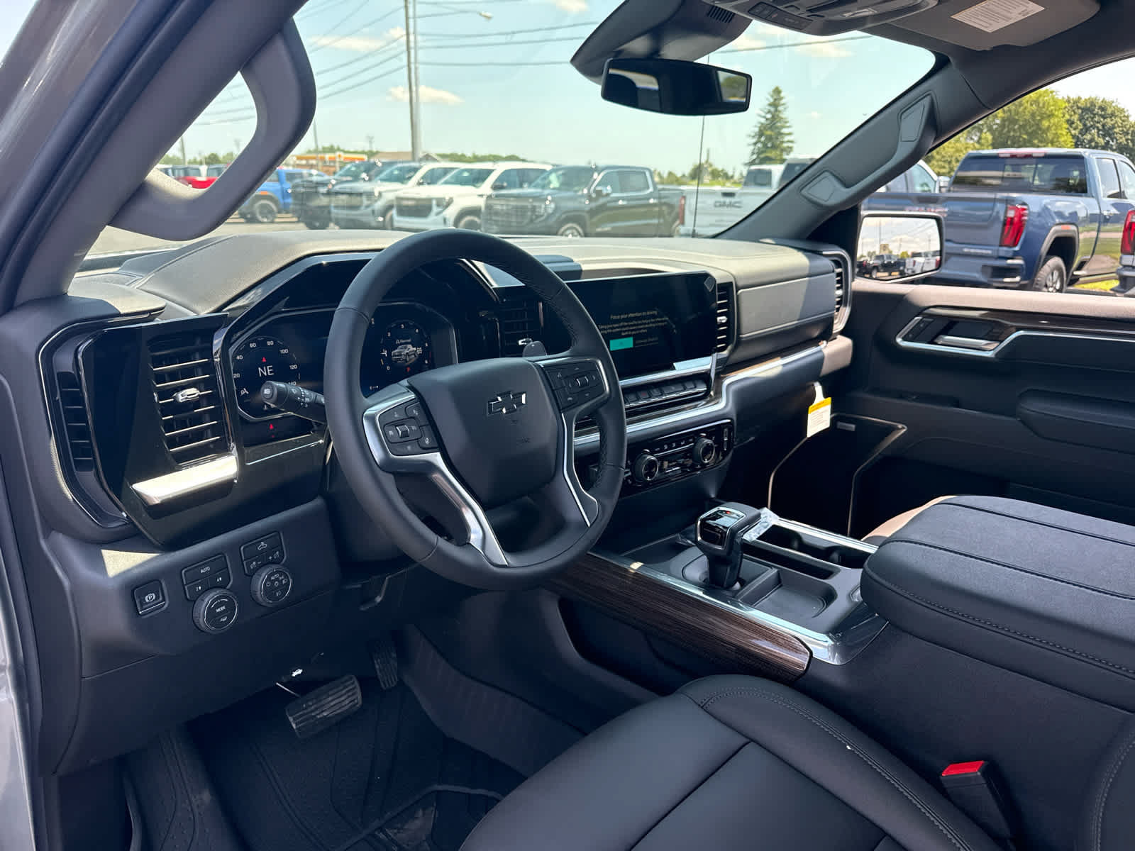New 2026 Chevrolet Silverado 1500 RST w/ Convenience Package II AWD/4WD image 12