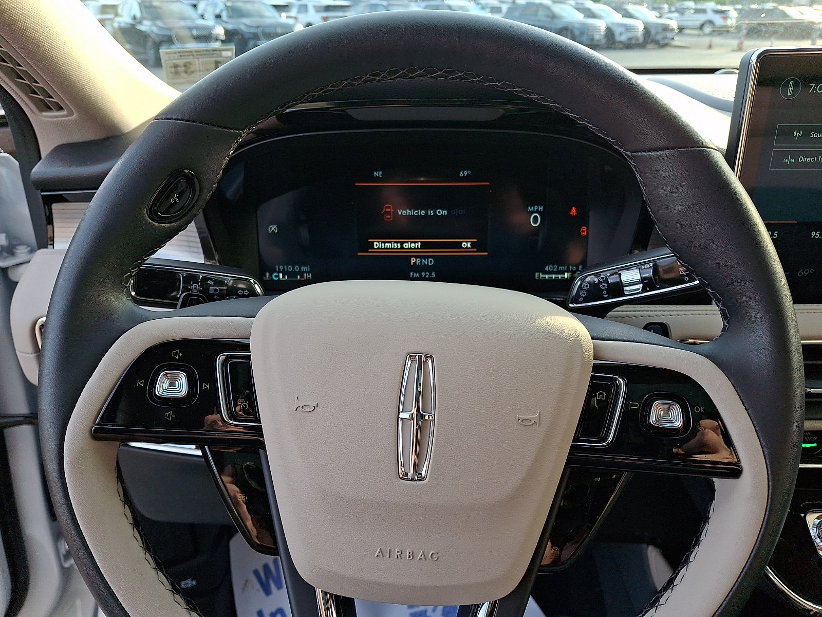 Used 2026 Lincoln Corsair Premiere AWD/4WD image 19