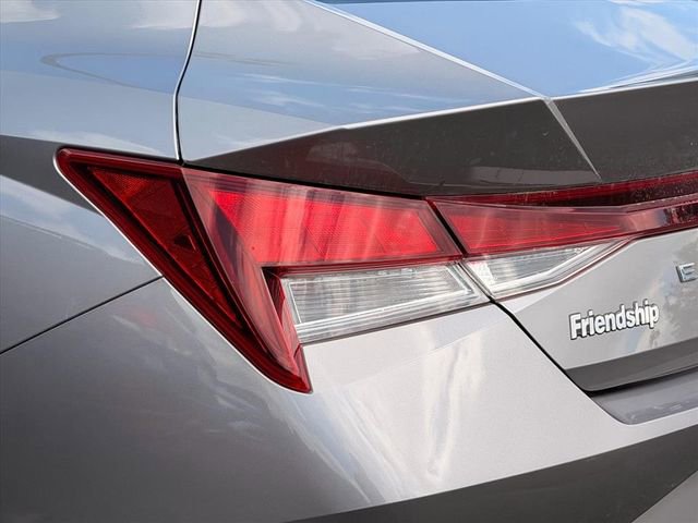 Used 2023 Hyundai Elantra SEL FWD image 20