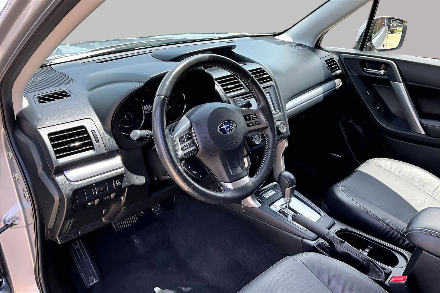Used 2014 Subaru Forester 2.5i Touring AWD/4WD image 18