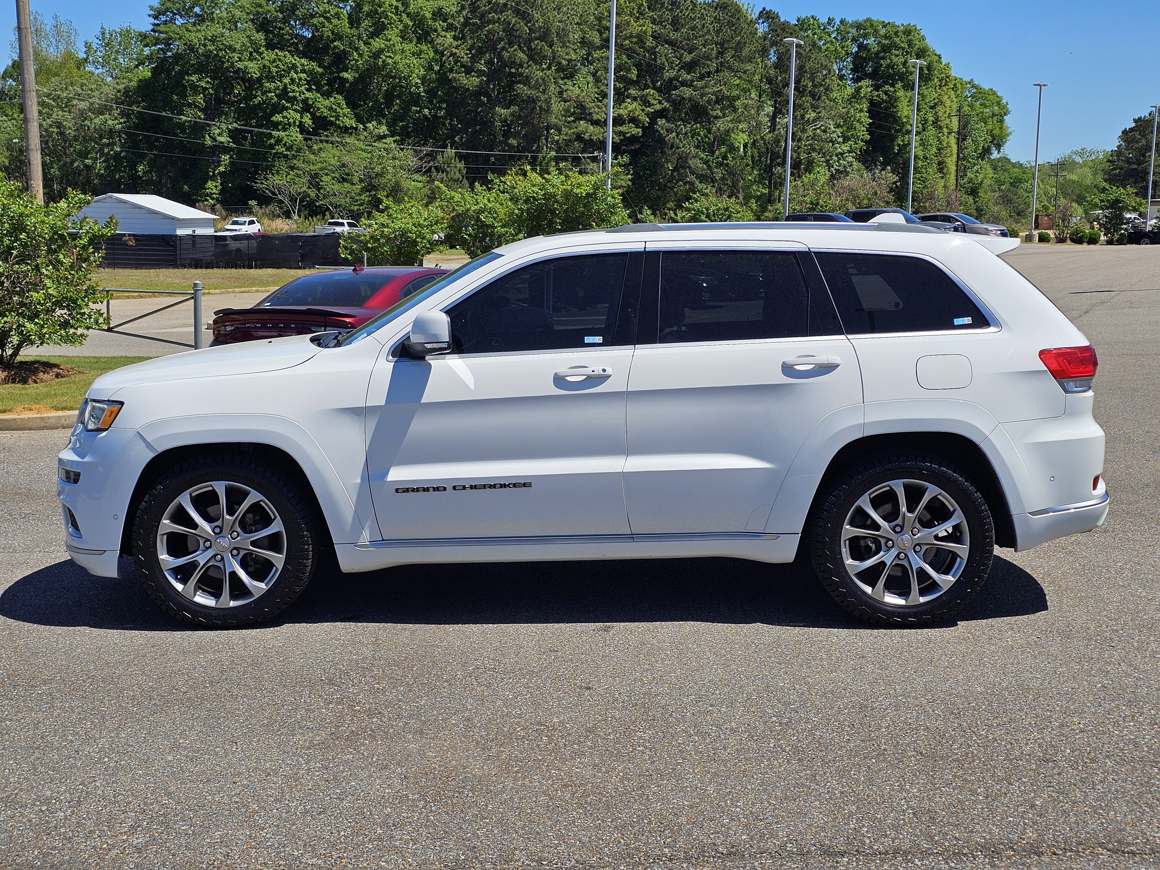Used 2019 Jeep Grand Cherokee Summit AWD/4WD image 14