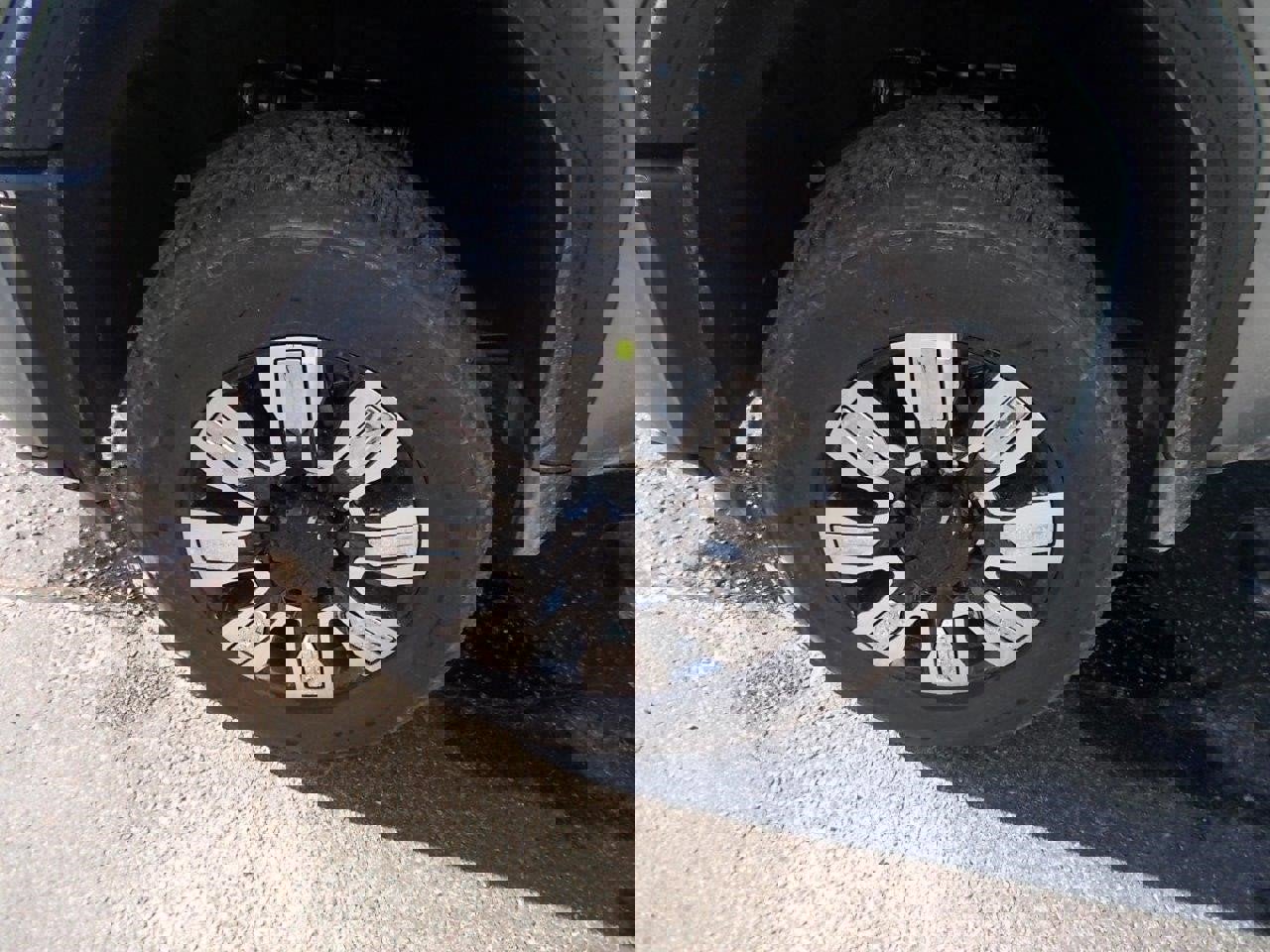 New 2026 GMC Sierra 2500 Denali w/ Denali Reserve Package image 8