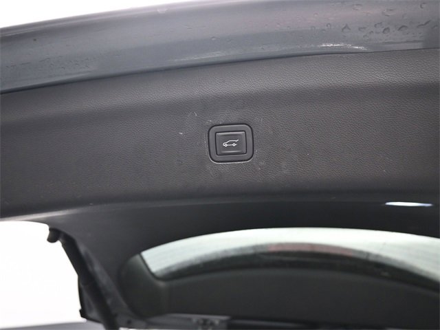 Used 2024 Buick Enclave Premium image 7