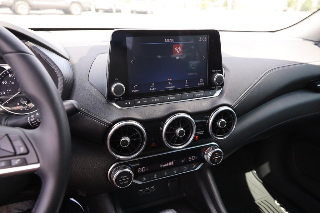 Used 2020 Nissan Sentra SV FWD image 15