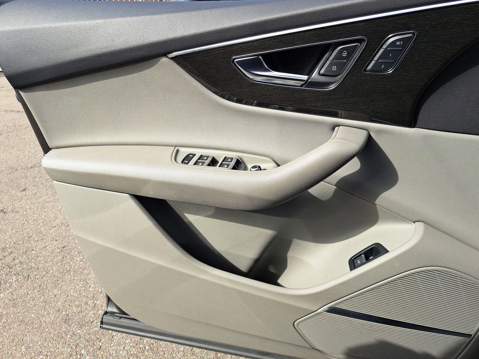 Used 2022 Audi Q7 2.0T Premium Plus w/ Premium Plus Package image 30