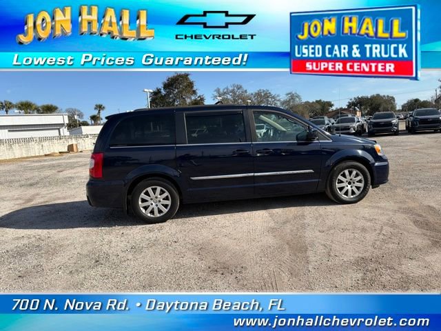 Used 2014 Chrysler Town & Country Touring image 15