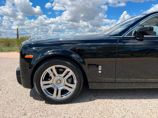 Used 2004 Rolls-Royce Phantom Sedan image 12