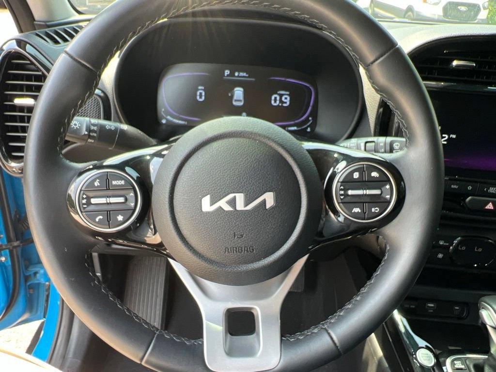Used 2025 Kia Soul EX FWD image 21