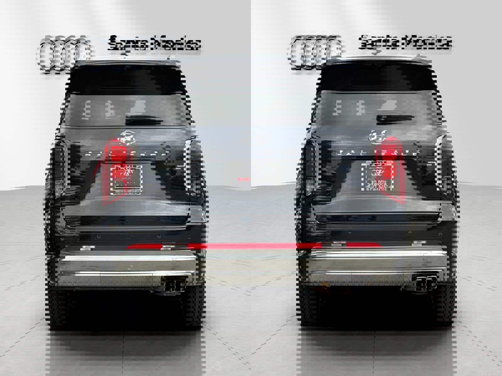 Used 2023 Hyundai Palisade Calligraphy w/ Cargo Package image 7