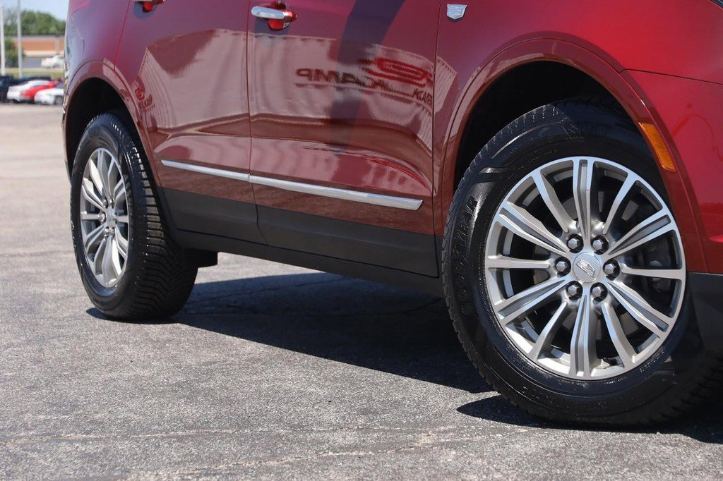 Used 2019 Cadillac XT5 Luxury AWD/4WD image 3