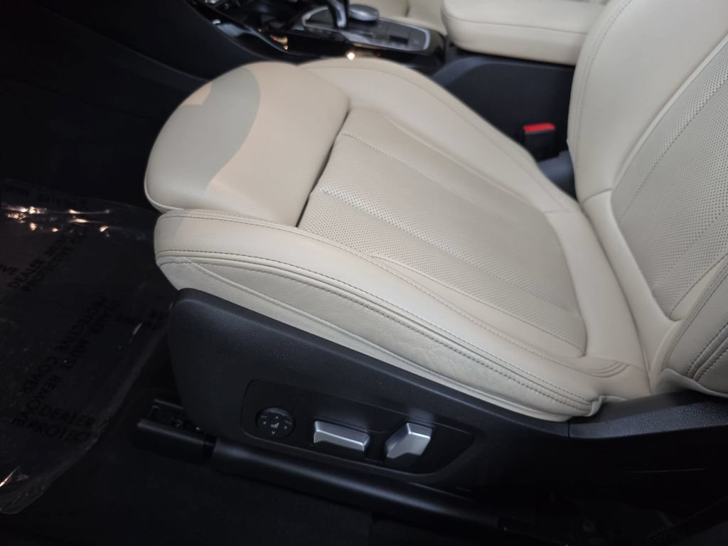 Used 2023 BMW X3 M40i AWD/4WD image 29