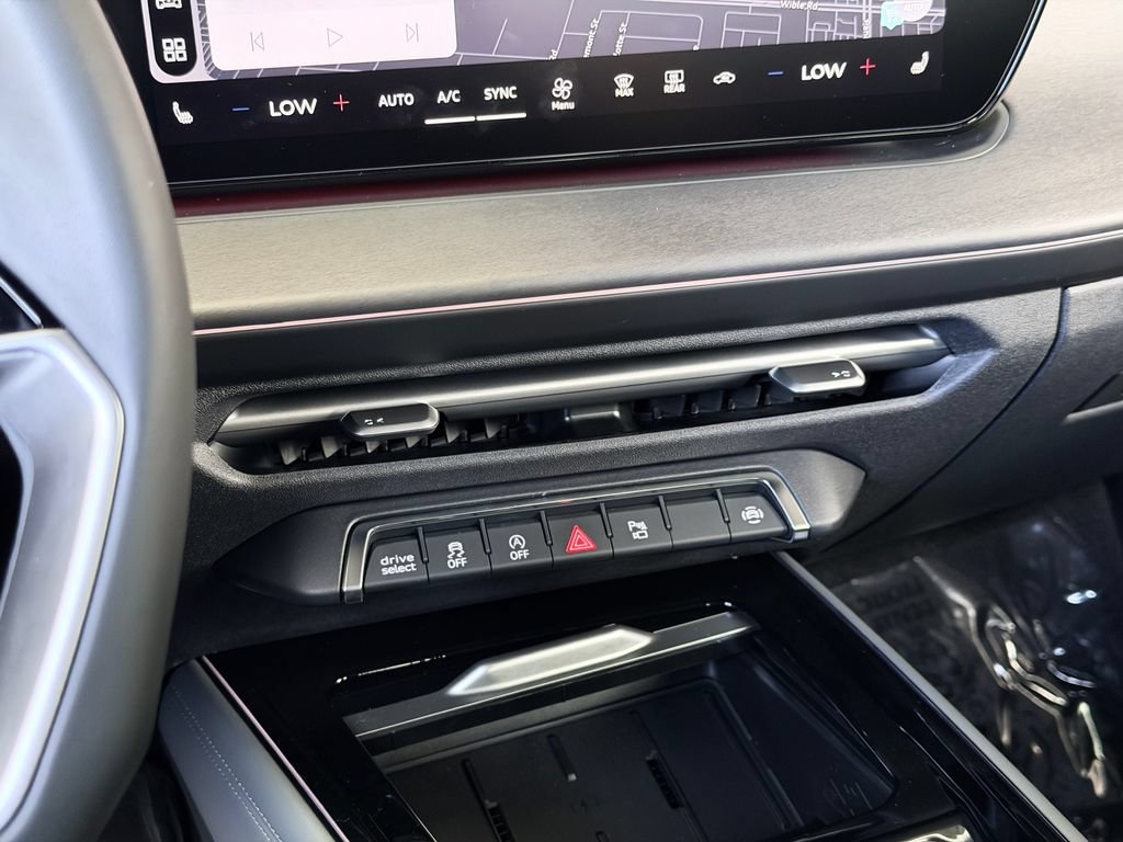 New 2026 Audi Q3 quattro 2.0T AWD/4WD image 19