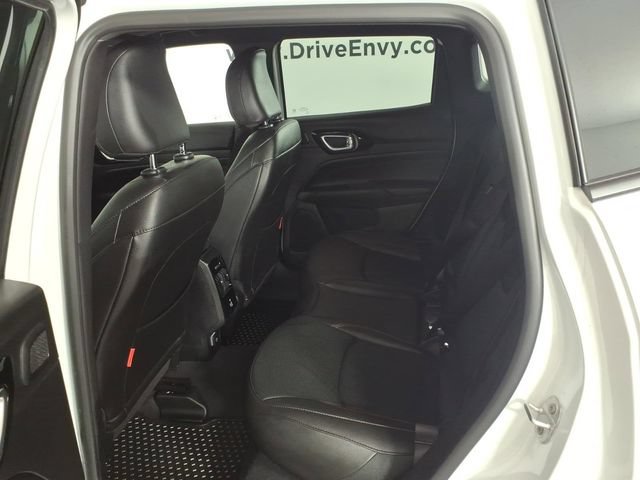 Used 2025 Jeep Compass Trailhawk w/ Trailhawk Elite Group AWD/4WD image 9