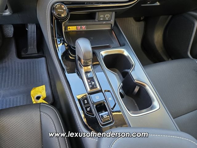 Used 2025 Lexus NX 350h AWD w/ Accessory Package (2T) image 31