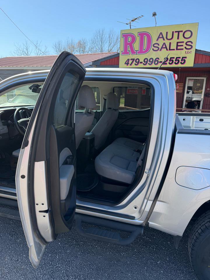 Used 2017 Chevrolet Colorado W/T w/ WT Convenience Package RWD image 6