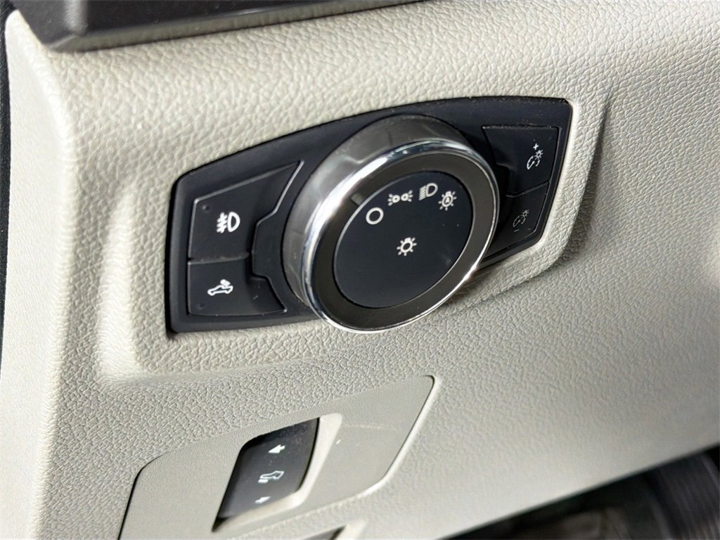 Used 2017 Ford F250 XLT w/ XLT Premium Package image 10