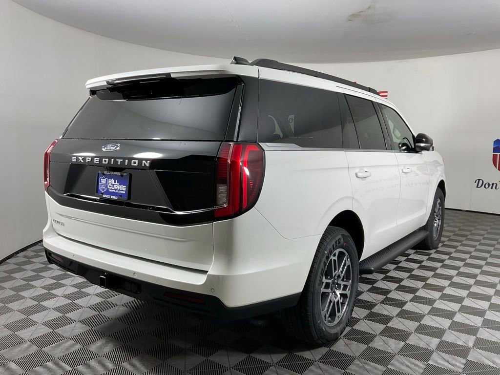 New 2026 Ford Expedition Active RWD image 3