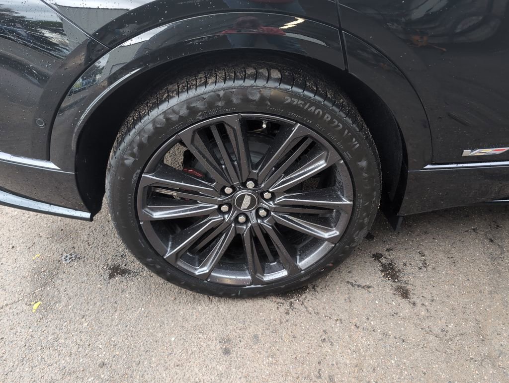 New 2026 Cadillac Lyriq V image 23